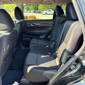2017 Nissan ROGUE SV — фото 32