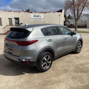 KIA SPORTAGE LX - 8