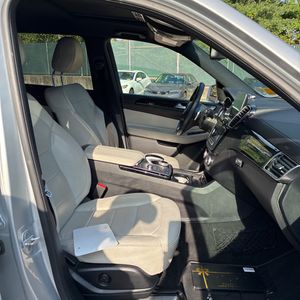 2017 Mercedes-BENZ GLS 照片 33