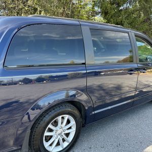 DODGE GRAND CARAVAN SXT - 9