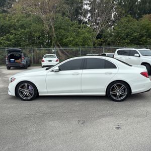 Mercedes-Benz E-Class E 300 - 3