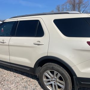 FORD EXPLORER XLT - 6