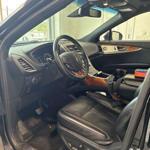 صورة مصغرة 29 لـ 2017 Lincoln MKX RESERVE