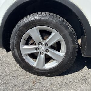 2014 Toyota RAV4 XLE 照片 17