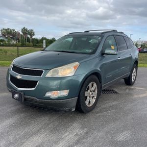 CHEVROLET TRAVERSE LT - 1