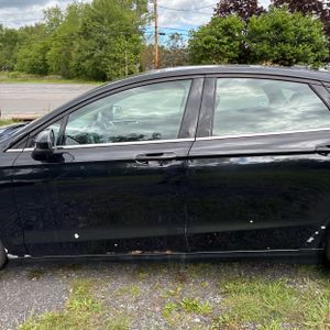 FORD FUSION SE - 4