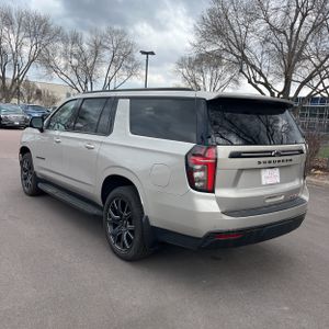 CHEVROLET SUBURBAN RST - 5