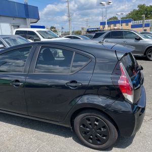 2012 Toyota PRIUS C TWO — фото 6