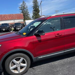 FORD EXPLORER XLT - 2