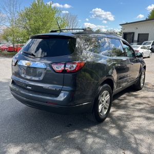 CHEVROLET TRAVERSE LT - 8