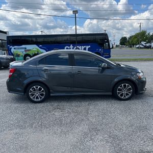 صورة 10 لـ 2019 Chevrolet SONIC LT AUTO