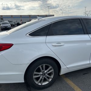 HYUNDAI SONATA SE - 8