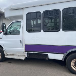 FORD E-350 CUTAWAY - 4