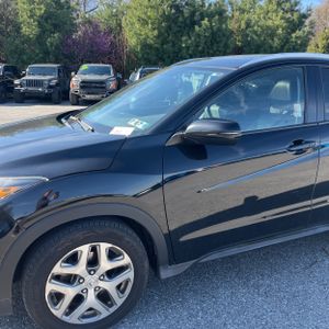 HONDA HR-V EX-L W/NAVI - 2