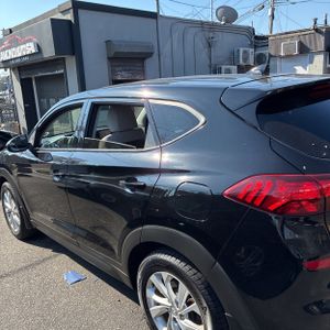 HYUNDAI TUCSON SE - 6