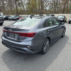 KIA FORTE GT-LINE - 8