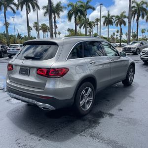 MERCEDES-BENZ GLC - 8