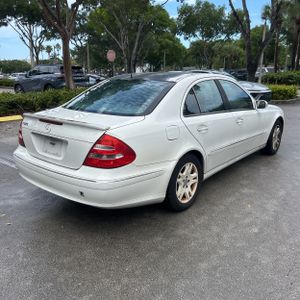 2004 Mercedes-BENZ E-CLASS 照片 8