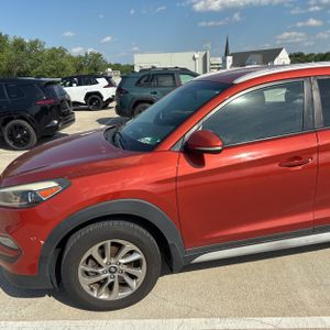 HYUNDAI TUCSON - 2