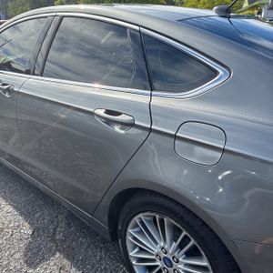 FORD FUSION SE - 6