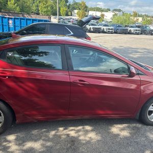 صورة 9 لـ 2014 Hyundai ELANTRA SE