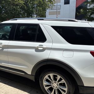 FORD EXPLORER LIMITED - 4