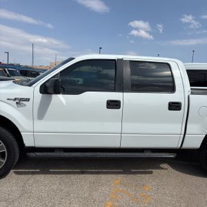 FORD F150 STX - 4