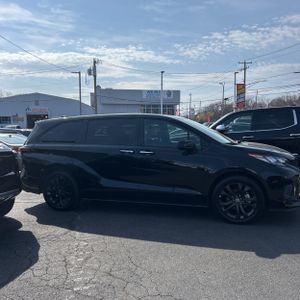 Toyota Sienna XSE 7-Passenger - 8