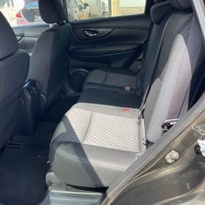 صورة مصغرة 63 لـ 2017 Nissan ROGUE SV