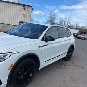 VOLKSWAGEN TIGUAN SE R-LINE BLACK 4MOTION - 2