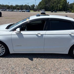 صورة 4 لـ 2013 FORD FUSION HYBRID SE