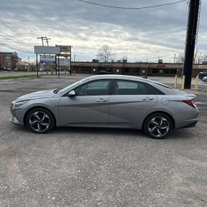 HYUNDAI ELANTRA SEL - 3