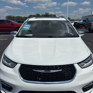 2022 Chrysler PACIFICA LIMITED — миниатюра 15