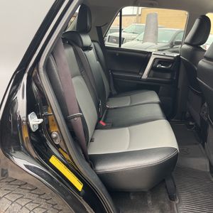 صورة مصغرة 35 لـ 2017 Toyota 4RUNNER SR5 PREMIUM