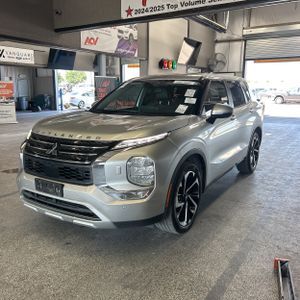 2022 Mitsubishi OUTLANDER SE — фото 1