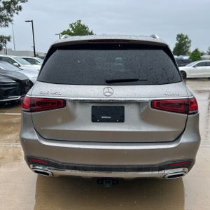 MERCEDES-BENZ GLS - 7