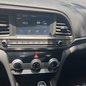 2019 Hyundai ELANTRA SE — миниатюра 36