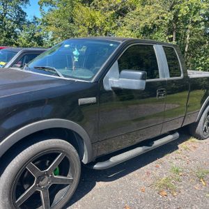 2007 FORD F-150 XLT photo 2