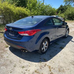 HYUNDAI ELANTRA COUPE GS - 8