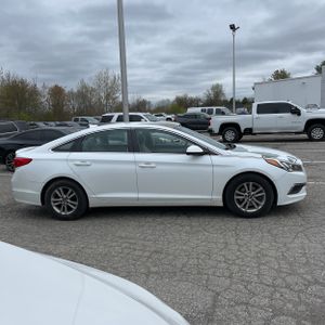 HYUNDAI SONATA SE - 10