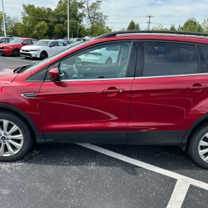 صورة 4 لـ 2019 FORD ESCAPE SEL