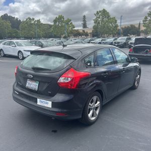 FORD FOCUS SE - 8