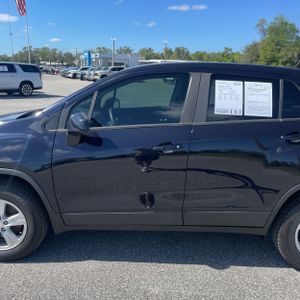 CHEVROLET TRAX LS - 4