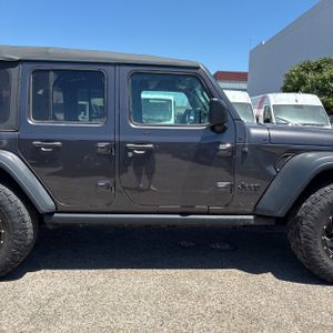 صورة مصغرة 11 لـ 2021 JEEP WRANGLER UNLIMITED WILLYS