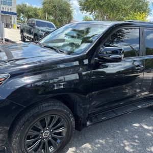 صورة 2 لـ 2023 Lexus GX 460 BASE