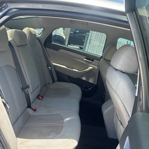 2019 Hyundai SONATA SE — миниатюра 35