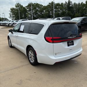 صورة 4 لـ 2024 Chrysler PACIFICA TOURING L