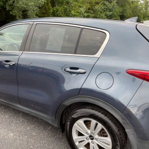 2017 KIA SPORTAGE LX photo 6