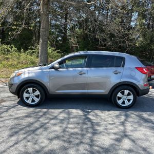 KIA SPORTAGE LX - 3