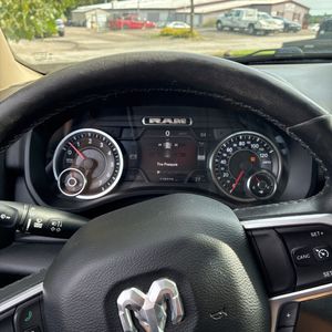 2019 RAM 1500 BIG HORN — миниатюра 43